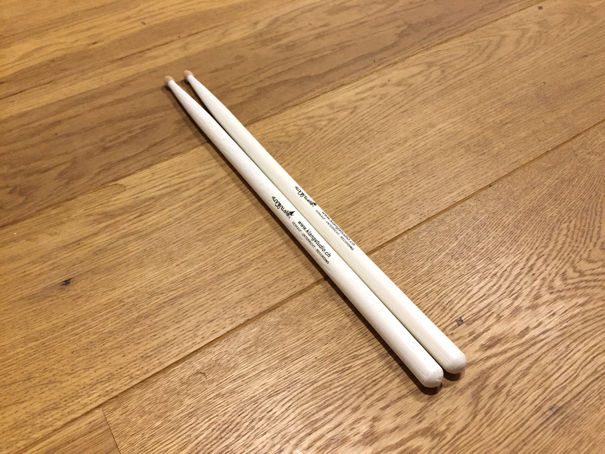 Klangstudio Sticks 5B Weiss mit Logo