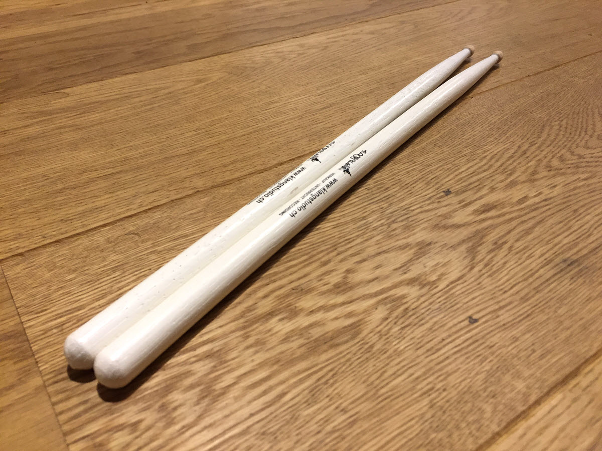 Klangstudio Sticks 5B Weiss mit Logo